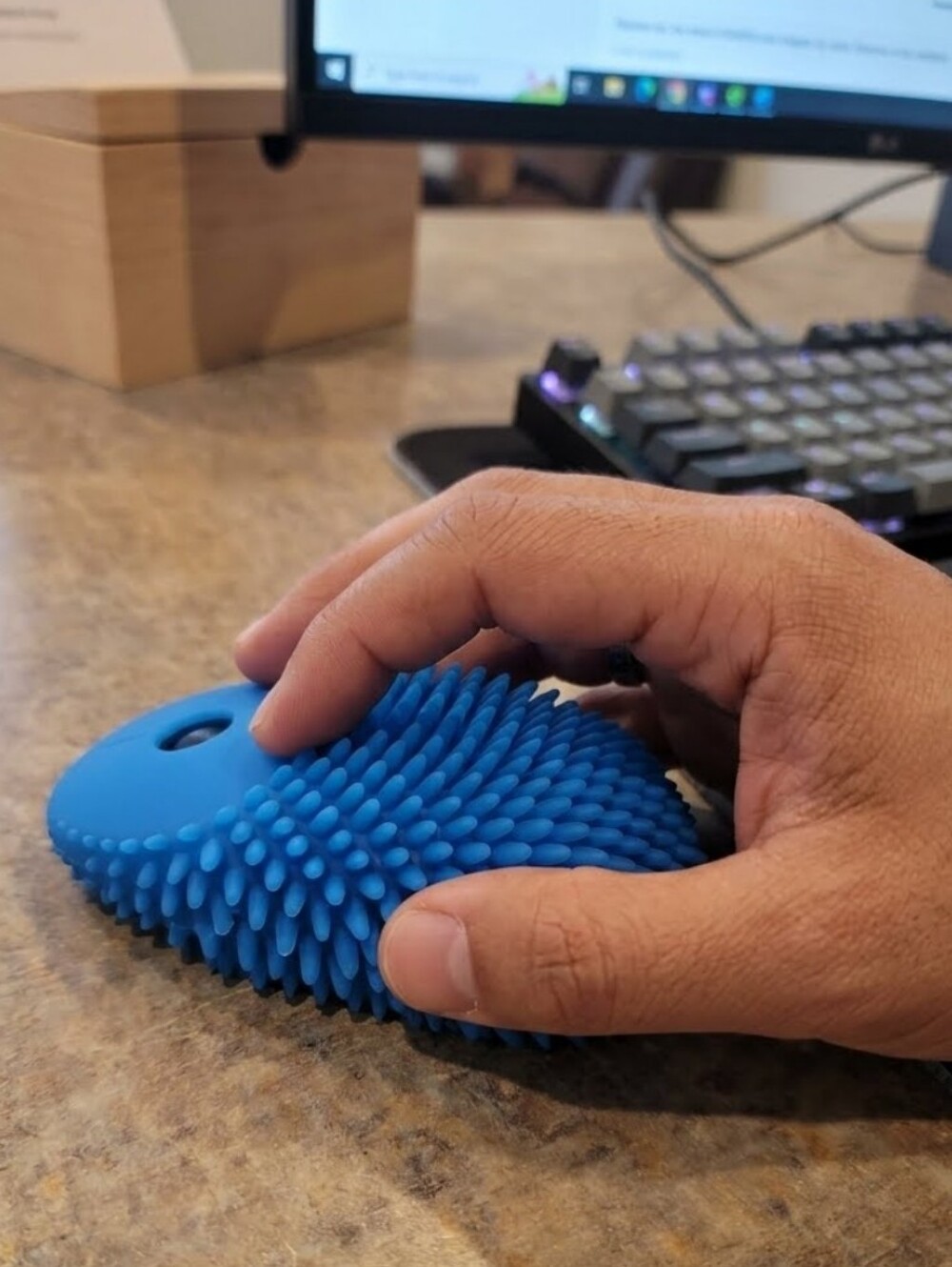 Sensory Wireless Mouse - Picture 2 of 9